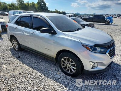 Czwarte zdjęcie samochodu z boku: 2018 CHEVROLET EQUINOX LS VIN:2GNAXHEVXJ6105809 - miniatura