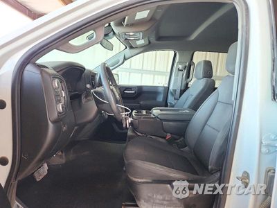 Zdjęcie 7 z 12 samochodu: 2023 GMC SIERRA K1500 VIN:1GTUUAED8PZ132680 - miniatura