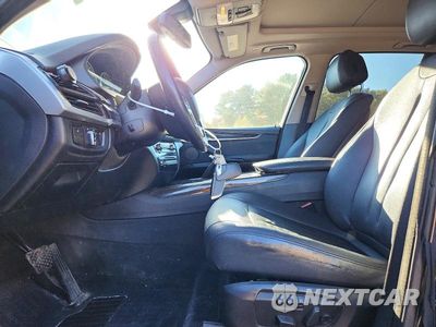 Zdjęcie 7 z 13 samochodu: 2015 BMW X5 XDRIVE35D VIN:5UXKS4C54F0N12076 - miniatura