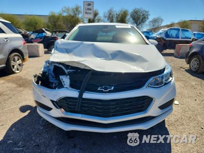 Piąte zdjęcie samochodu w środku: 2018 CHEVROLET CRUZE LS VIN:1G1BC5SM6J7227417 - miniatura