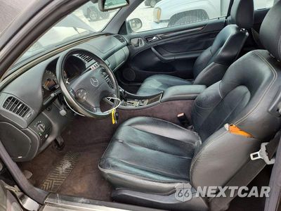 Zdjęcie 7 z 12 samochodu: 2001 MERCEDES-BENZ CLK 430 VIN:WDBLK70G81T079882 - miniatura