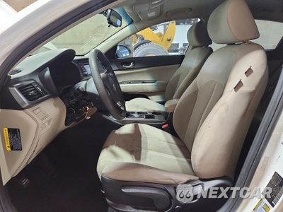 Zdjęcie 7 z 12 samochodu: 2016 KIA OPTIMA LX VIN:KNAGT4L35G5092803 - miniatura