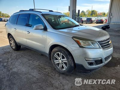 Czwarte zdjęcie samochodu z boku: 2015 CHEVROLET TRAVERSE LT VIN:1GNKRGKD8FJ336223 - miniatura