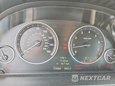 Zdjęcie 9 z 12 samochodu: 2012 BMW 535 XI VIN:WBAFU7C5XCDU62235 - miniatura
