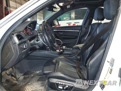 Zdjęcie 7 z 13 samochodu: 2017 BMW 330 XI VIN:WBA8D9G35HNU62089 - miniatura
