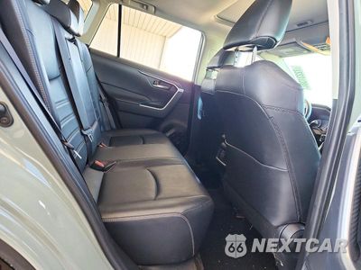 Zdjęcie 11 z 13 samochodu: 2019 TOYOTA RAV4 XLE PREMIUM VIN:JTMA1RFV0KD026747 - miniatura