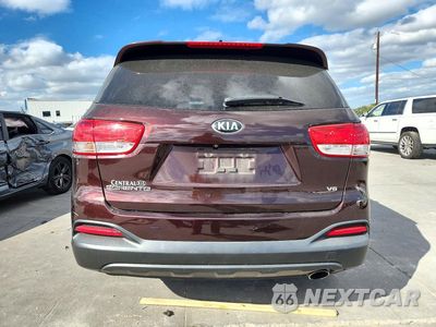 Zdjęcie 6 z 14 samochodu: 2016 KIA SORENTO LX V6 VIN:5XYPG4A52GG017270 - miniatura