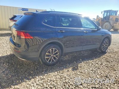 Trzecie zdjęcie samochodu z tyłu: 2021 VOLKSWAGEN TIGUAN S VIN:3VV1B7AX9MM020643 - miniatura