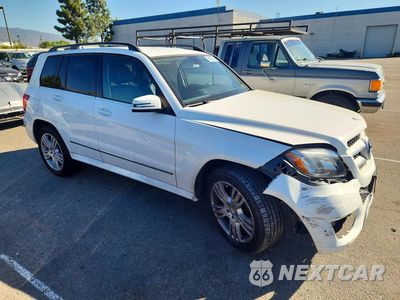 Czwarte zdjęcie samochodu z boku: 2013 MERCEDES-BENZ GLK 350 VIN:WDCGG5HB3DF981550 - miniatura