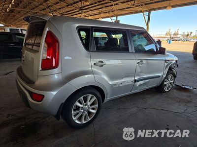 Trzecie zdjęcie samochodu z tyłu: 2013 KIA SOUL BASE VIN:KNDJT2A59D7773418 - miniatura