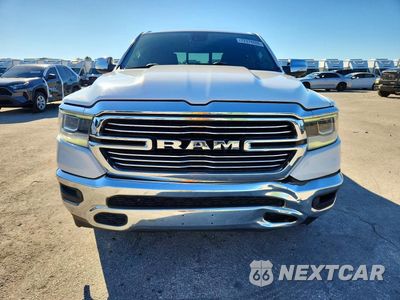 Piąte zdjęcie samochodu w środku: 2020 RAM 1500 LARAMIE VIN:1C6RREDT4LN270815 - miniatura