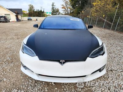 Piąte zdjęcie samochodu w środku: 2018 TESLA MODEL S VIN:5YJSA1E29JF246621 - miniatura