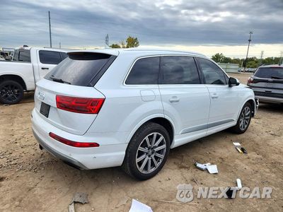 Trzecie zdjęcie samochodu z tyłu: 2019 AUDI Q7 PRESTIGE VIN:WA1VAAF73KD007821 - miniatura