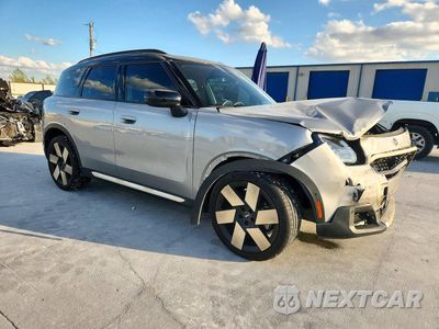 Czwarte zdjęcie samochodu z boku: 2025 MINI COUNTRYMAN S ALL4 VIN:WMZ23GA07S7R10276 - miniatura