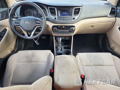 Zdjęcie 8 z 13 samochodu: 2017 HYUNDAI TUCSON SE VIN:KM8J33A45HU587083 - miniatura