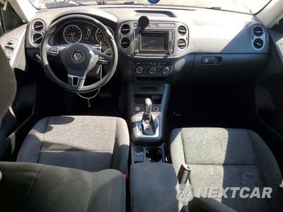 Zdjęcie 8 z 12 samochodu: 2017 VOLKSWAGEN TIGUAN S VIN:WVGBV7AX4HK048028 - miniatura