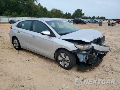 Czwarte zdjęcie samochodu z boku: 2017 HYUNDAI IONIQ BLUE VIN:KMHC65LC8HU052409 - miniatura