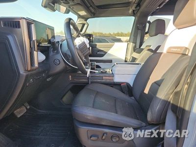 Zdjęcie 7 z 13 samochodu: 2024 GMC HUMMER SUV 3X VIN:1GKB0RDC2RU113346 - miniatura