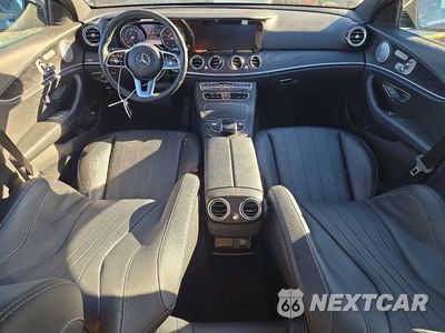 Zdjęcie 8 z 12 samochodu: 2019 MERCEDES-BENZ E 300 VIN:WDDZF4JBXKA628244 - miniatura