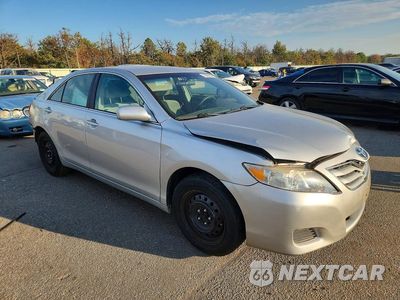 Czwarte zdjęcie samochodu z boku: 2010 TOYOTA CAMRY LE VIN:4T1BF3EK9AU511523 - miniatura