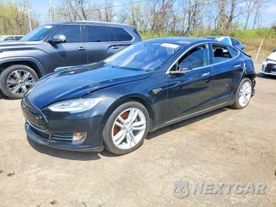 2015 TESLA MODEL S 5YJSA1E27FF119731 - główne zdjęcie licytacji z USA - miniatura