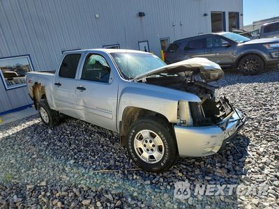 Czwarte zdjęcie samochodu z boku: 2011 CHEVROLET SILVERADO K1500 LT VIN:1GCPKSE37BF153000 - miniatura