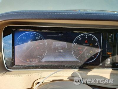 Zdjęcie 9 z 12 samochodu: 2015 MERCEDES-BENZ S 550 4MATIC VIN:WDDUG8FB8FA116141 - miniatura