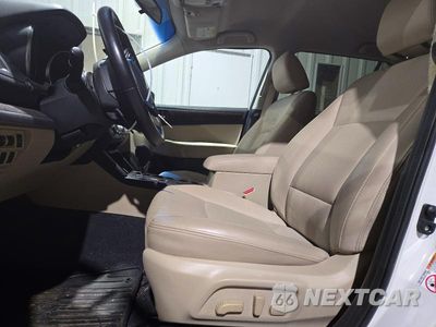 Zdjęcie 7 z 13 samochodu: 2016 SUBARU OUTBACK 2.5I LIMITED VIN:4S4BSAJC2G3307496 - miniatura