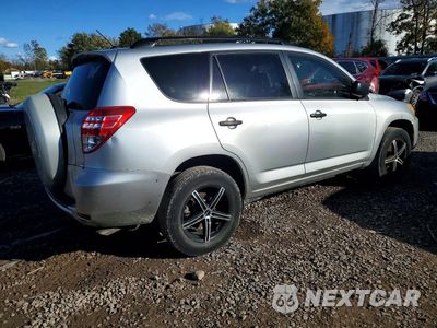 Trzecie zdjęcie samochodu z tyłu: 2010 TOYOTA RAV4 BASE VIN:JTMBF4DV1AD021907 - miniatura