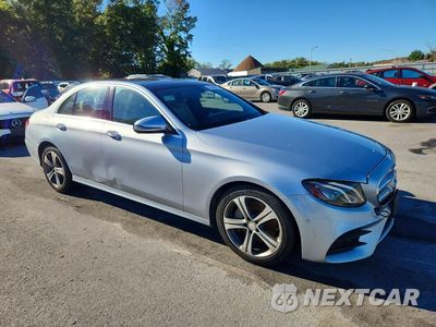 Czwarte zdjęcie samochodu z boku: 2017 MERCEDES-BENZ E 300 4MATIC VIN:WDDZF4KBXHA110271 - miniatura