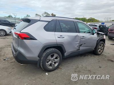 Trzecie zdjęcie samochodu z tyłu: 2025 TOYOTA RAV4 XLE VIN:2T3P1RFV0SC567313 - miniatura