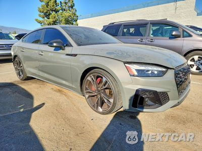 Czwarte zdjęcie samochodu z boku: 2024 AUDI S5 PREMIUM PLUS VIN:WAUC4CF54RA051432 - miniatura