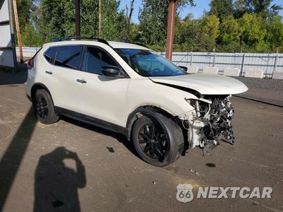 Czwarte zdjęcie samochodu z boku: 2017 NISSAN ROGUE SV VIN:5N1AT2MV4HC816891 - miniatura