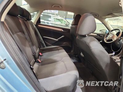 Zdjęcie 10 z 12 samochodu: 2012 VOLKSWAGEN PASSAT S VIN:1VWAP7A30CC014997 - miniatura