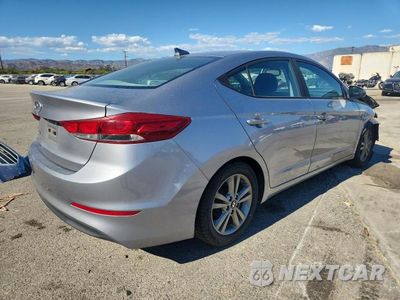 Trzecie zdjęcie samochodu z tyłu: 2017 HYUNDAI ELANTRA VALUE EDITION VIN:5NPD84LF1HH141627 - miniatura