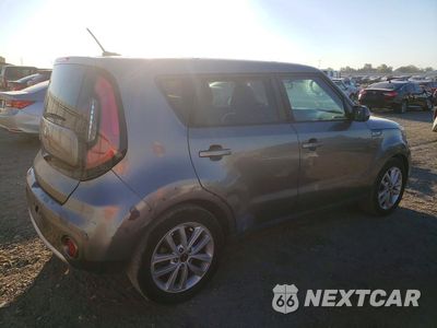 Trzecie zdjęcie samochodu z tyłu: 2018 KIA SOUL + VIN:KNDJP3A55J7557197 - miniatura