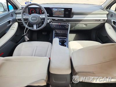 Zdjęcie 8 z 12 samochodu: 2025 HYUNDAI SONATA SEL VIN:KMHL64JA2SA436917 - miniatura