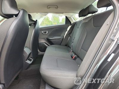 Zdjęcie 10 z 12 samochodu: 2026 KIA K4 LXS VIN:3KPFT4DE1TE334130 - miniatura