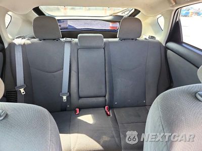 Zdjęcie 10 z 13 samochodu: 2015 TOYOTA PRIUS TWO VIN:JTDKN3DUXF1913215 - miniatura