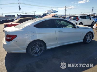 Trzecie zdjęcie samochodu z tyłu: 2012 MERCEDES-BENZ C 250 VIN:WDDGJ4HB8CF782029 - miniatura
