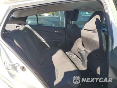 Zdjęcie 10 z 13 samochodu: 2019 TOYOTA PRIUS LE VIN:JTDKARFU1K3083704 - miniatura