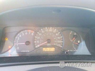 Zdjęcie 9 z 12 samochodu: 2005 TOYOTA COROLLA CE VIN:1NXBR32E95Z496534 - miniatura