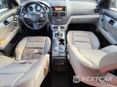 Zdjęcie 8 z 12 samochodu: 2008 MERCEDES-BENZ C 300 VIN:WDDGF54X88F099828 - miniatura