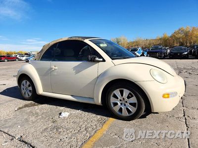 Czwarte zdjęcie samochodu z boku: 2005 VOLKSWAGEN NEW BEETLE GL VIN:3VWBM31Y95M301063 - miniatura