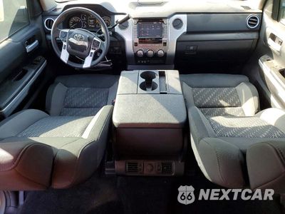 Zdjęcie 8 z 12 samochodu: 2021 TOYOTA TUNDRA CREWMAX SR5 VIN:5TFEY5F14MX279994 - miniatura