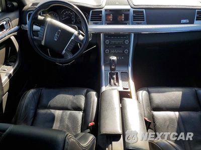 Zdjęcie 8 z 12 samochodu: 2011 LINCOLN MKS VIN:1LNHL9FT5BG609543 - miniatura