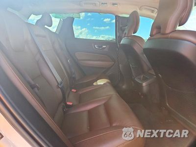 Zdjęcie 11 z 14 samochodu: 2019 VOLVO XC60 T5 MOMENTUM VIN:LYV102DKXKB247284 - miniatura