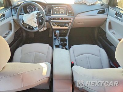 Zdjęcie 8 z 12 samochodu: 2018 HYUNDAI SONATA ECO VIN:5NPE24AA8JH696111 - miniatura