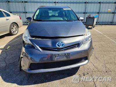 Piąte zdjęcie samochodu w środku: 2013 TOYOTA PRIUS V THREE VIN:JTDZN3EU1D3192331 - miniatura