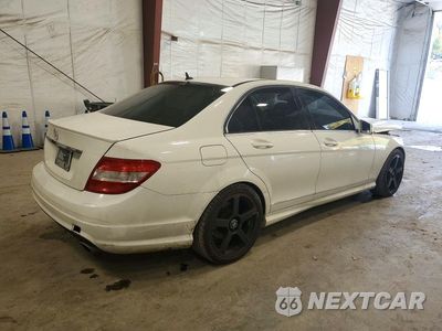 Trzecie zdjęcie samochodu z tyłu: 2011 MERCEDES-BENZ C 300 VIN:WDDGF5EB7BA528979 - miniatura